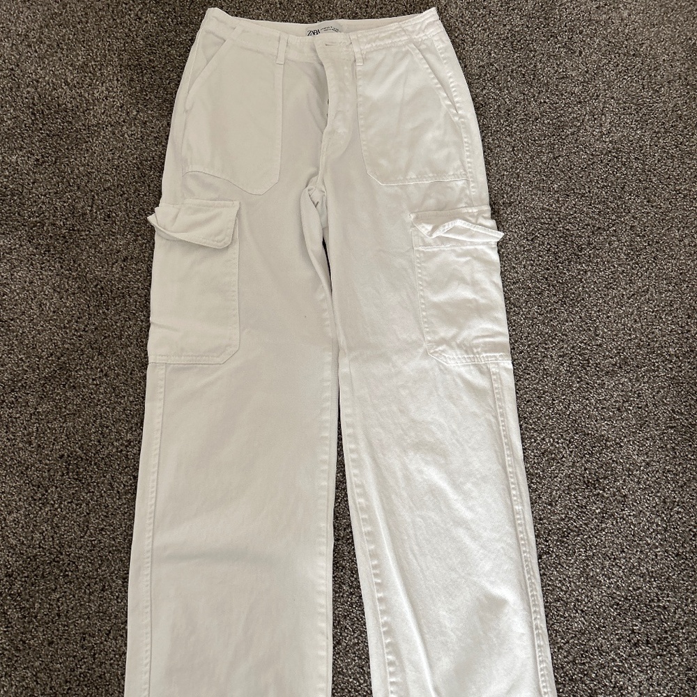 Cargo jeans never worn!!